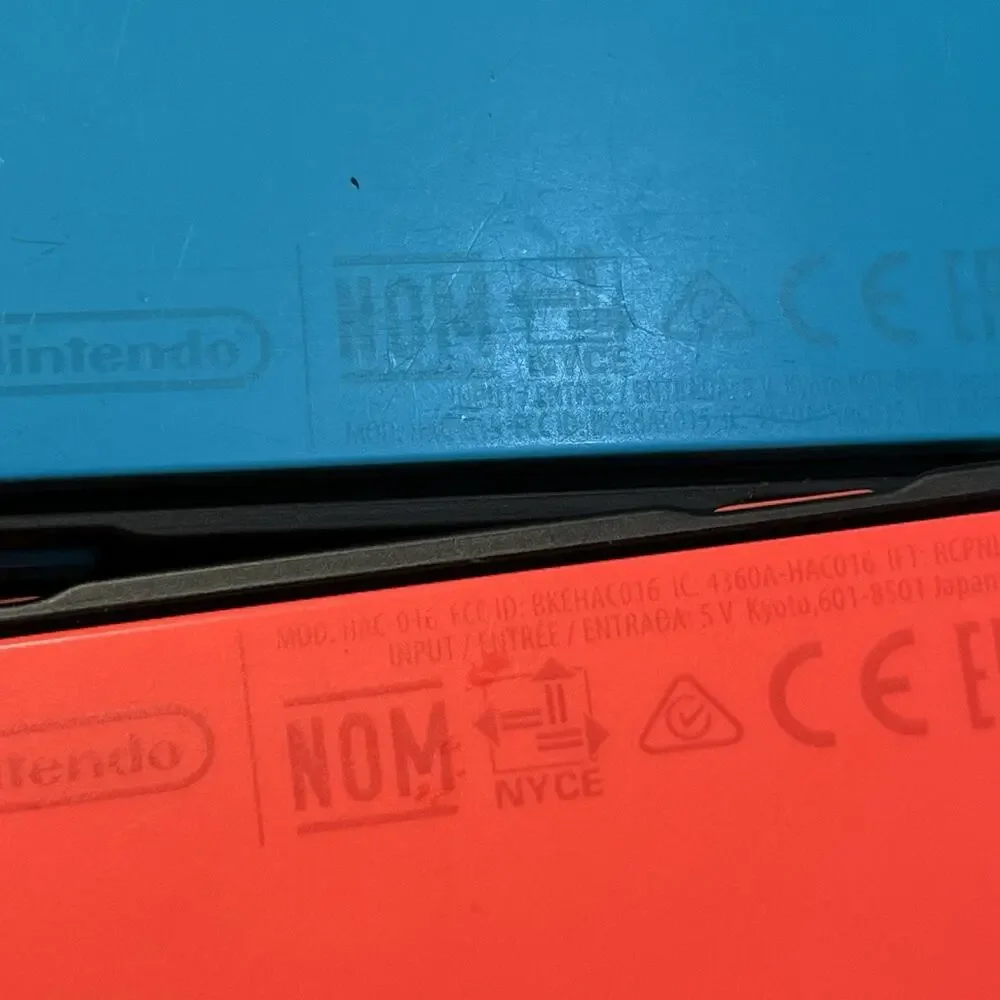 Nintendo Switch Controller Joy Con Red Blue HAC-016 *FOR PARTS or REPAIR